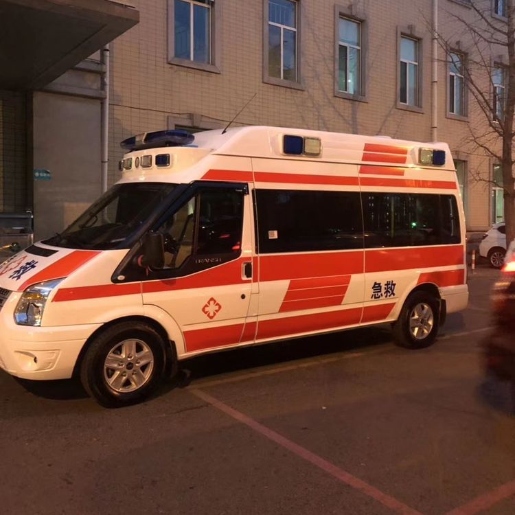 长宁夜间租赁救护车护送病人转院：安全转运的 8 大核心注意事项